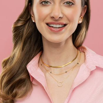 Komplet biżuterii: choker żmijka, naszyjnik z czarnymi cyrkoniami i naszyjnik z kółkiem